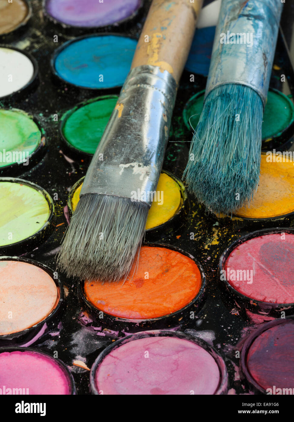 Paint brushes and palette Stock Photo Alamy