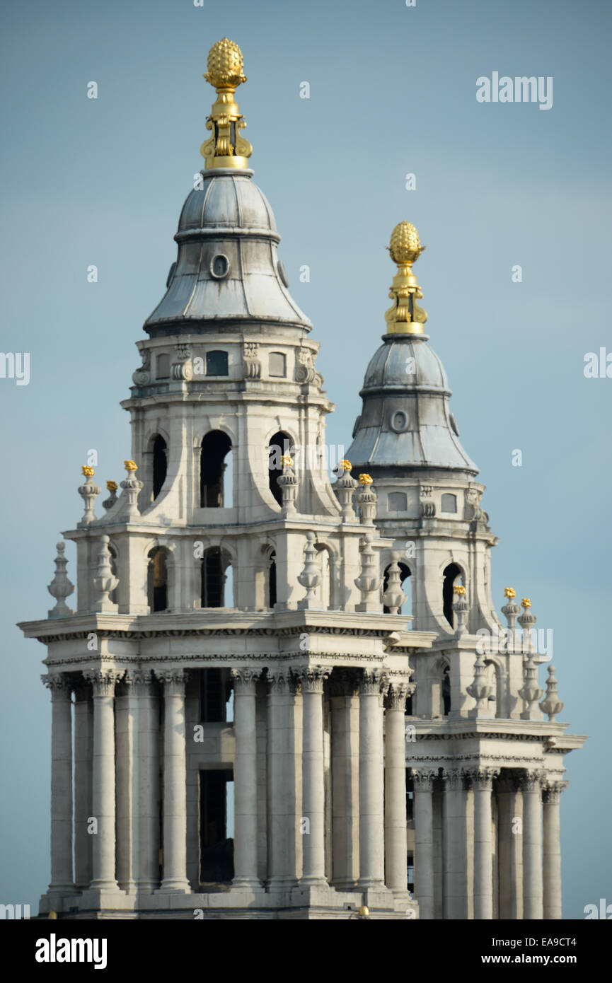 South towers of St. Paul's Cathedral Stock Photo - Alamy
