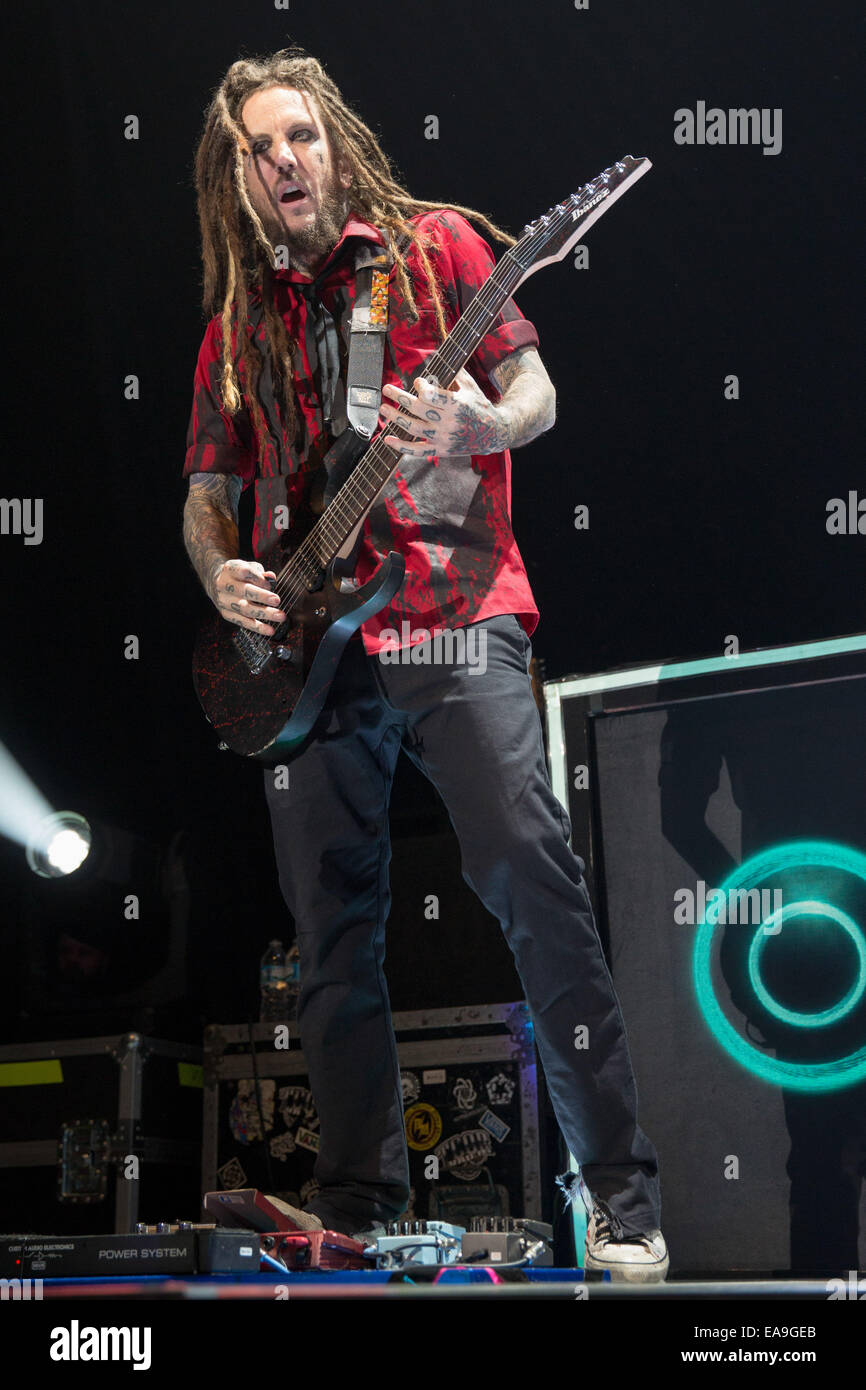 Madison, Wisconsin, USA. 8th Nov, 2014. Guitarist BRIAN ''HEAD'' WELCH of the band Korn performs live at the Alliant Energy Center in Madison, WIsconsin © Daniel DeSlover/ZUMA Wire/Alamy Live News Stock Photo