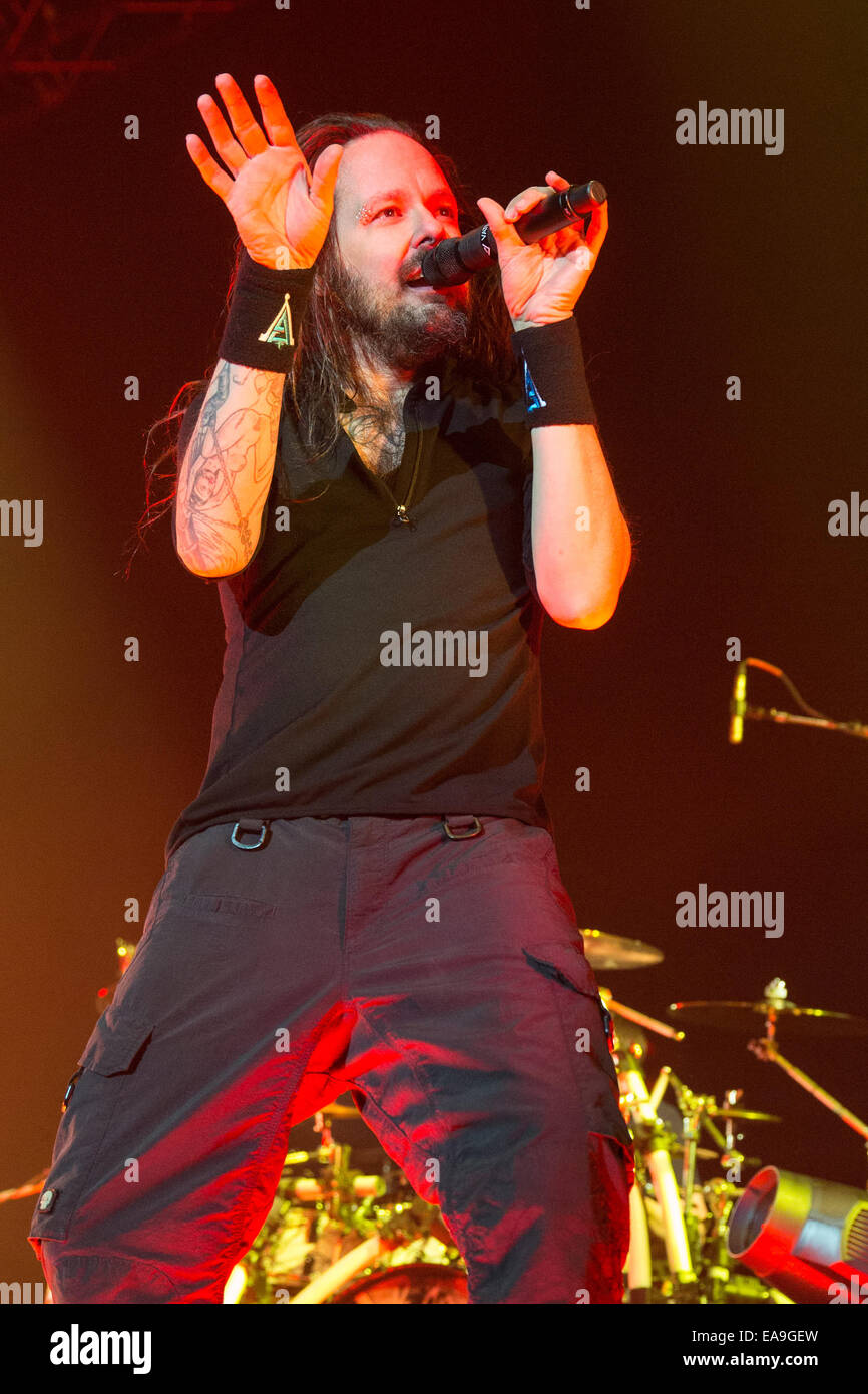 Madison, Wisconsin, USA. 8th Nov, 2014. Singer JONATHAN DAVIS of the band Korn performs live at the Alliant Energy Center in Madison, WIsconsin © Daniel DeSlover/ZUMA Wire/Alamy Live News Stock Photo