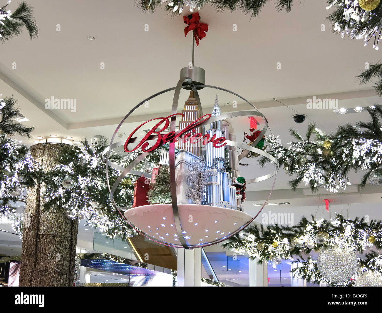 Macy's Department Store, Holiday Decorations, Main Floor, Herald Square