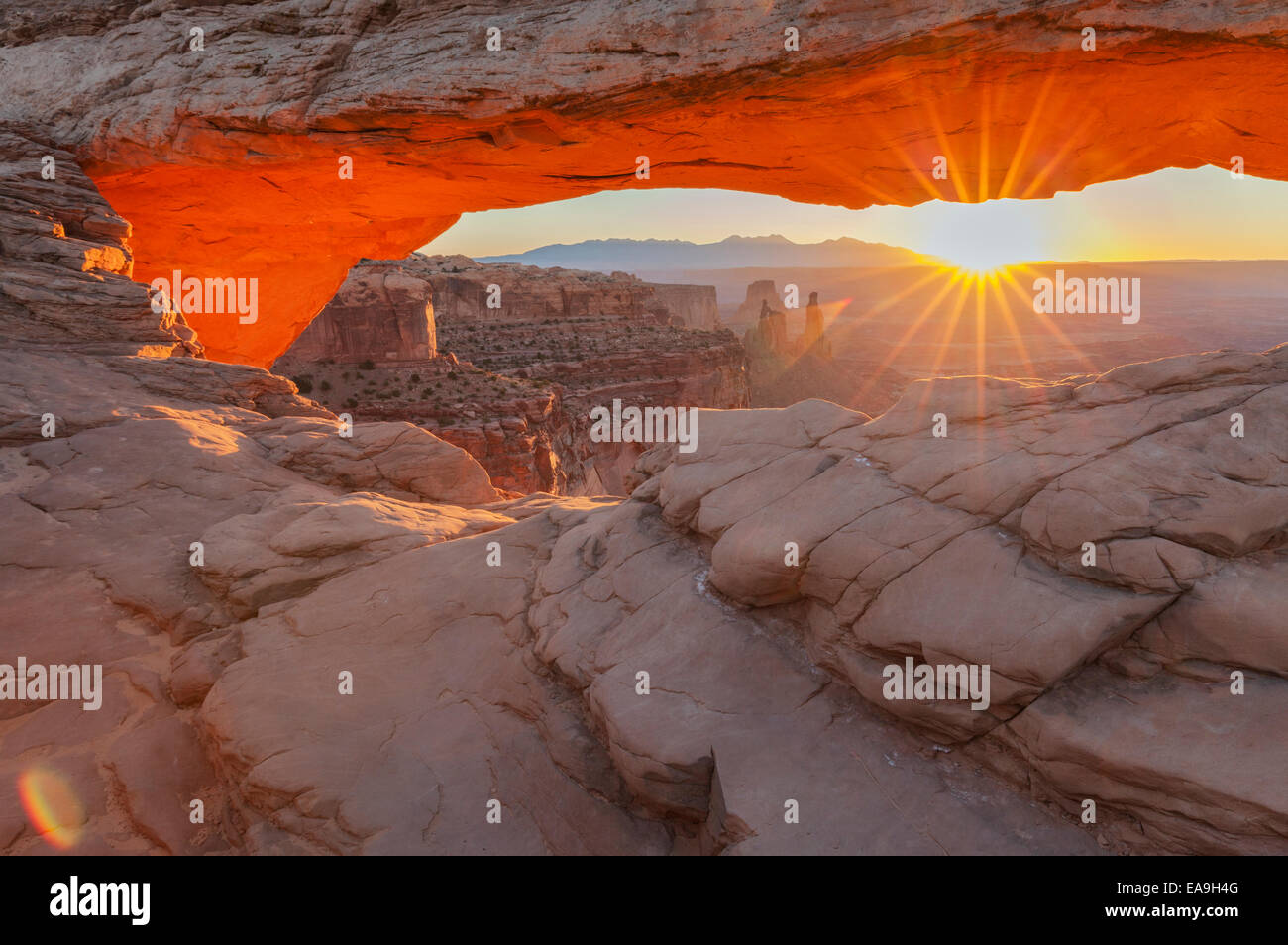 Sun Rise Utah Sun rise at Mesa Arch, Canyonlands, Utah Stock Photo - Alamy