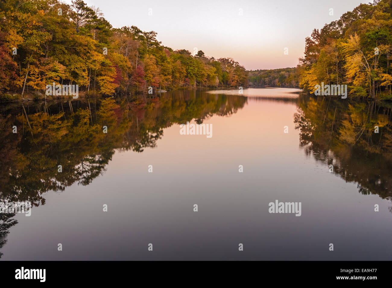 Tranquil lake sunset reflects hi-res stock photography and images - Alamy
