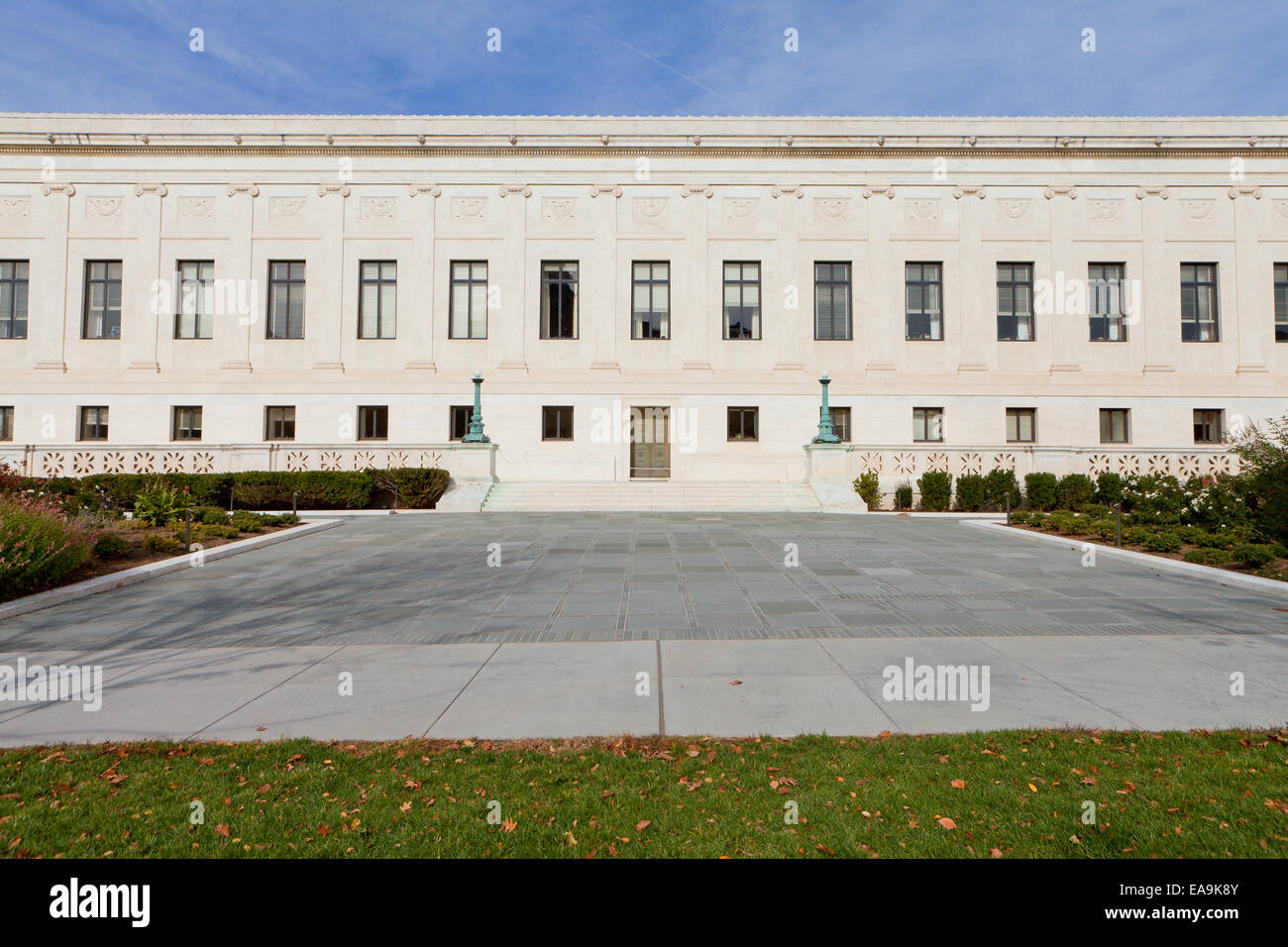 Us supreme court clearance architecture