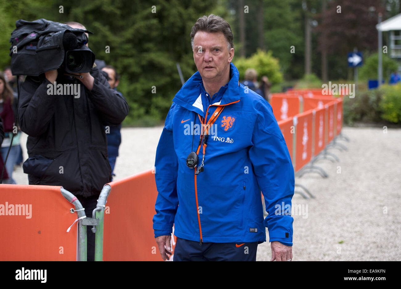 Dutch national football team head coach, and current bookmakers favourite to take the Manchester United managers job, Louis Van Gaal conducts a training session on the grounds of the Golden Tulip Hotel Victoria in Hoenderloo, in preparation for the 2014 Stock Photo