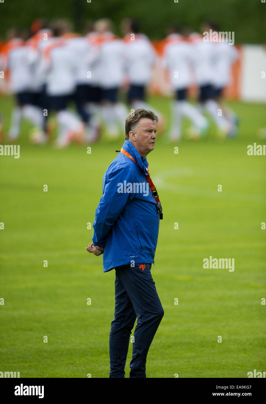 Dutch national football team head coach, and current bookmakers favourite to take the Manchester United managers job, Louis Van Gaal conducts a training session on the grounds of the Golden Tulip Hotel Victoria in Hoenderloo, in preparation for the 2014 Stock Photo