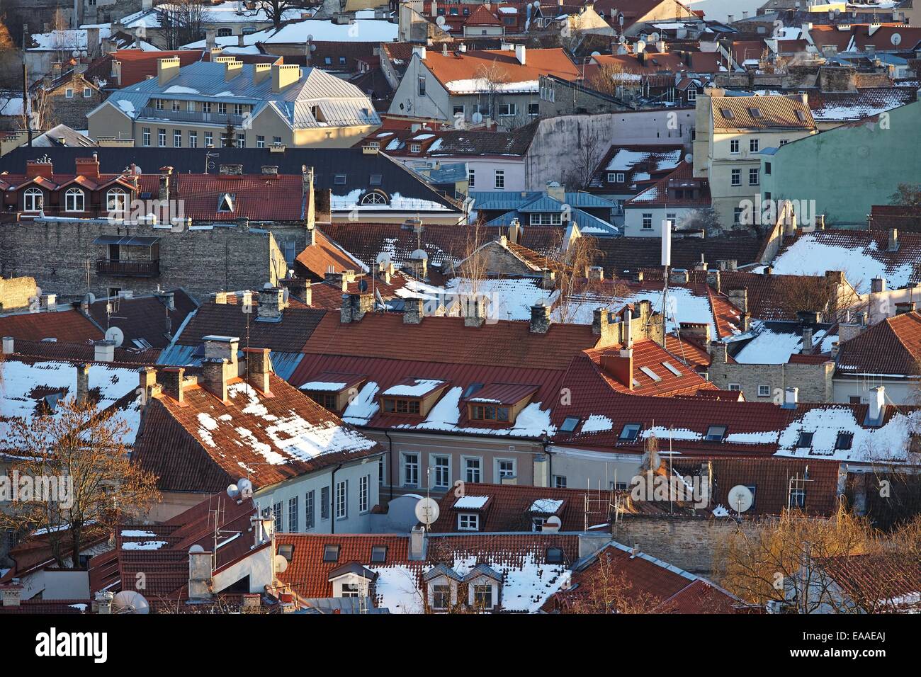 Buildings roof hi-res stock photography and images - Alamy