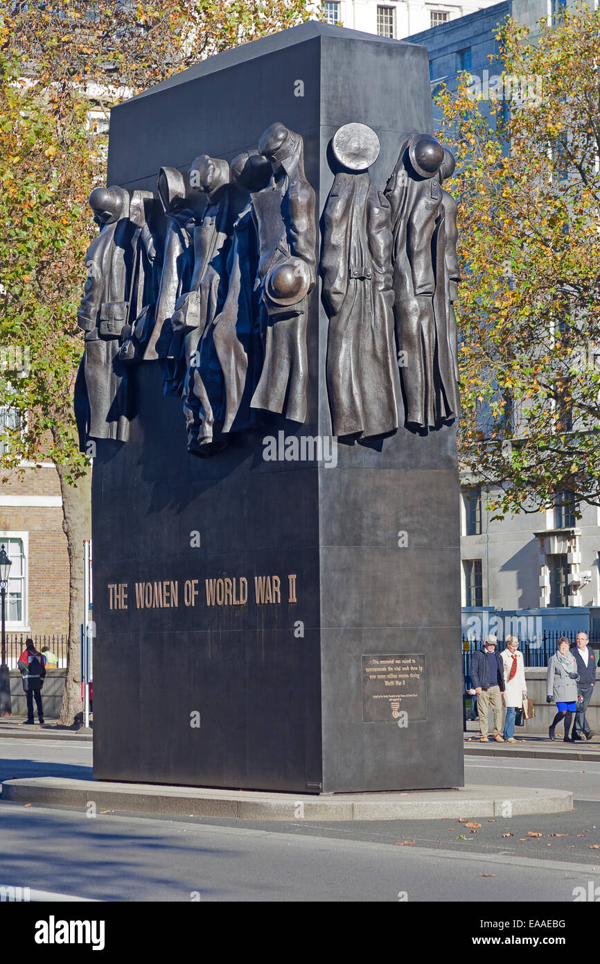 London, Whitehall The Women of World War II memorial Stock Photo - Alamy