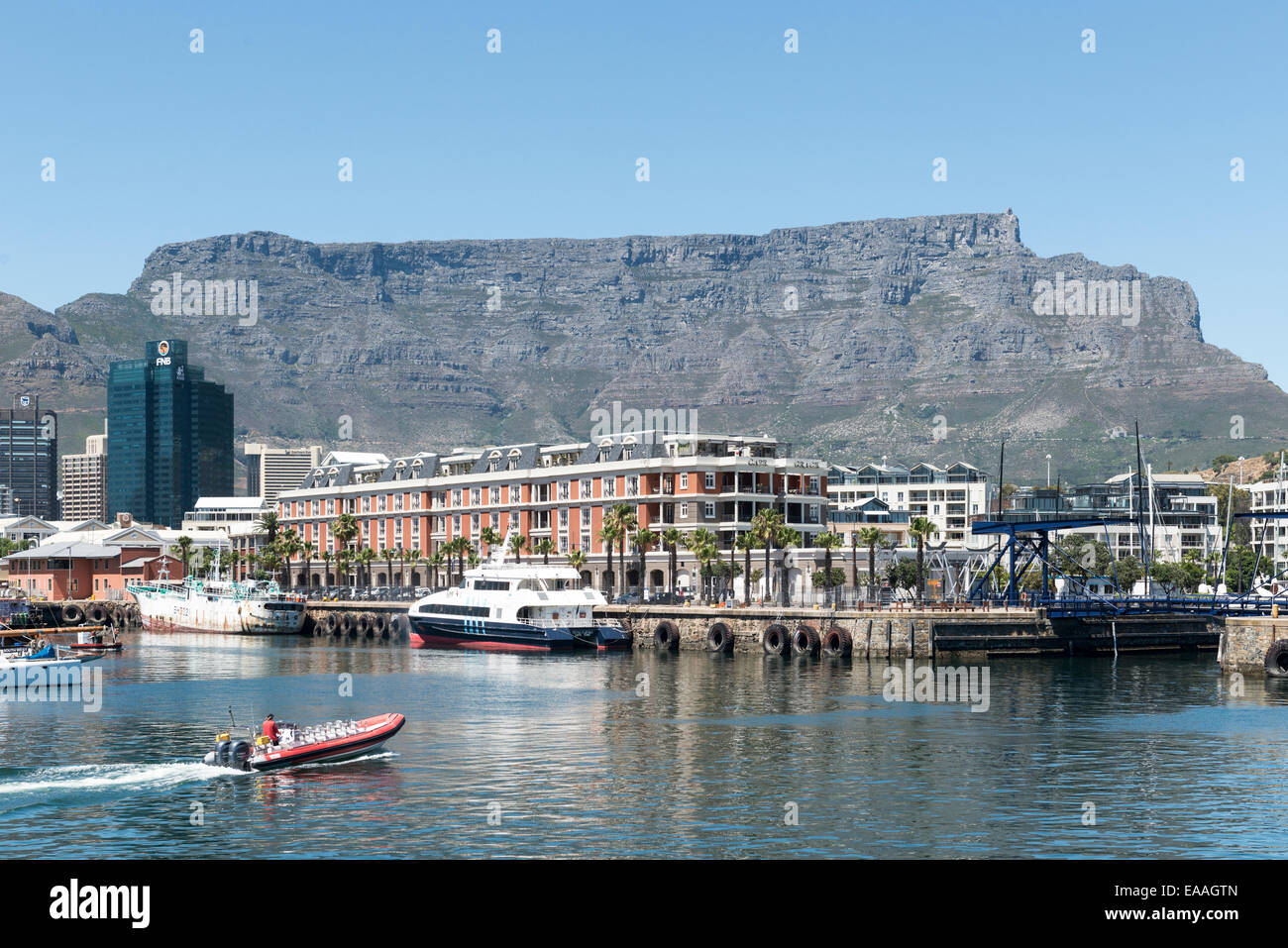 The Cape Grace Hotel, old harbor and Table Mountain in the background Stock Photo