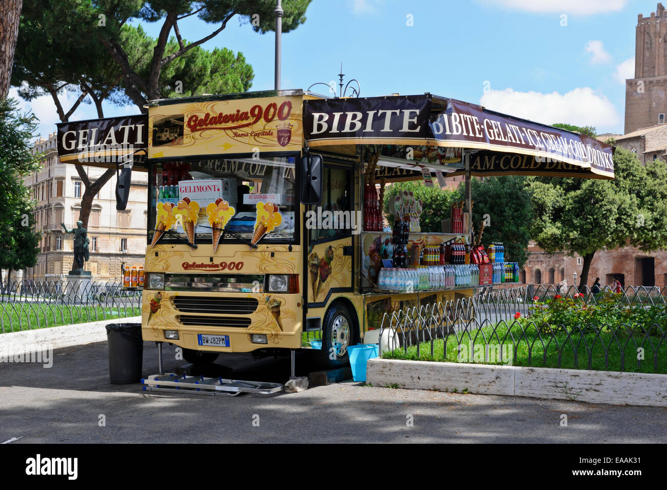 Van selling ice cream hires stock photography and images Alamy