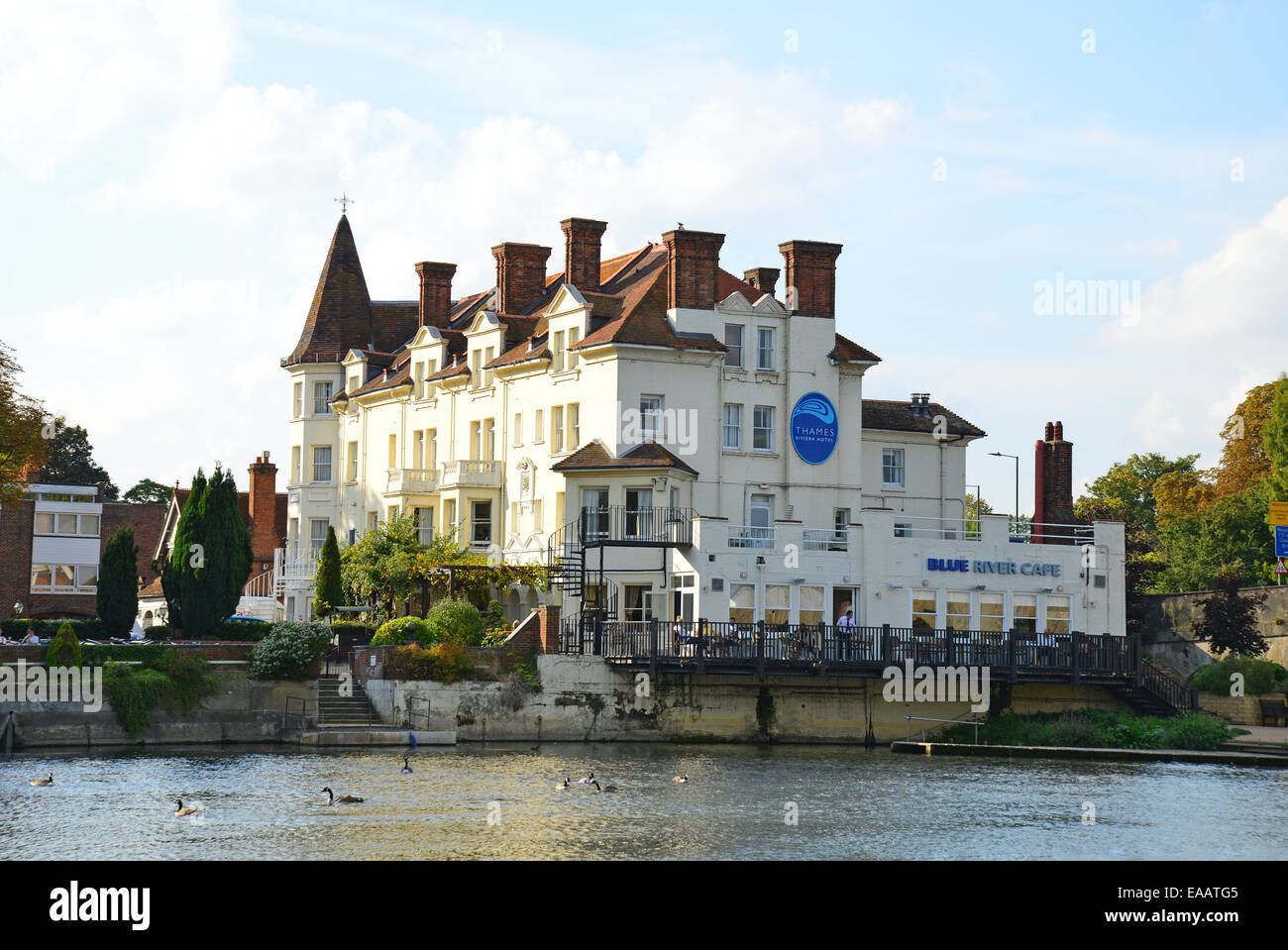 the thames riviera hotel by river thames the bridge maidenhead berkshire EAATG5