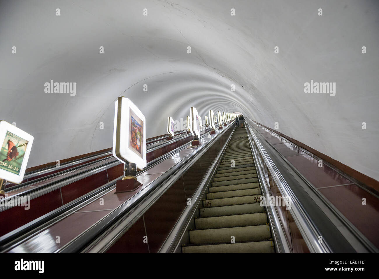 escalators-at-the-deepest-metro-station-of-the-world-arsenalna-on-kiev