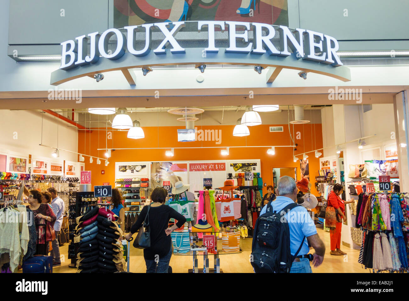Bijoux terner hi-res stock photography and images - Alamy
