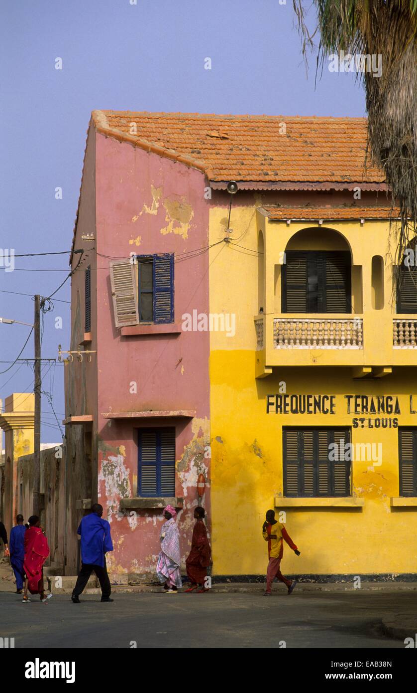 Senegal River And Faidherbe Bridge Stock Photo - Download Image Now -  Senegal, Saint-Louis - Senegal, Island - iStock