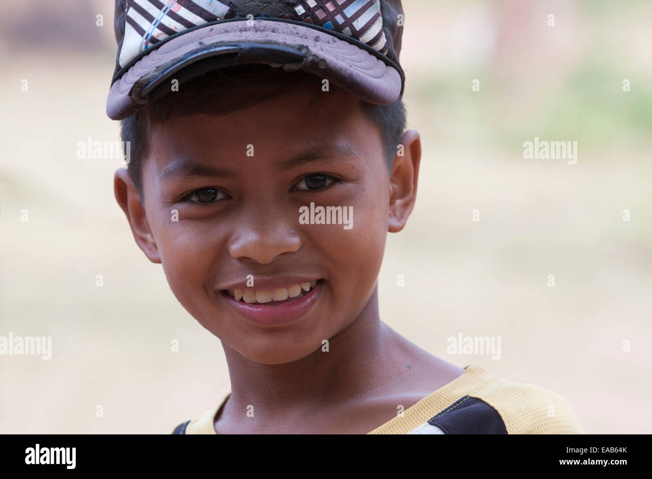 Cambodian boy hi-res stock photography and images - Alamy