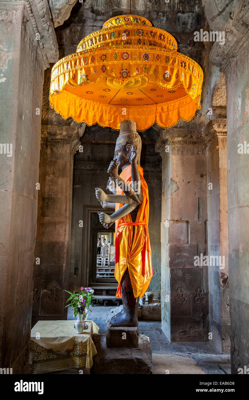 Cambodia, Angkor Wat.  Vishnu Statue inside the Western Entrance to the Temple. Stock Photo