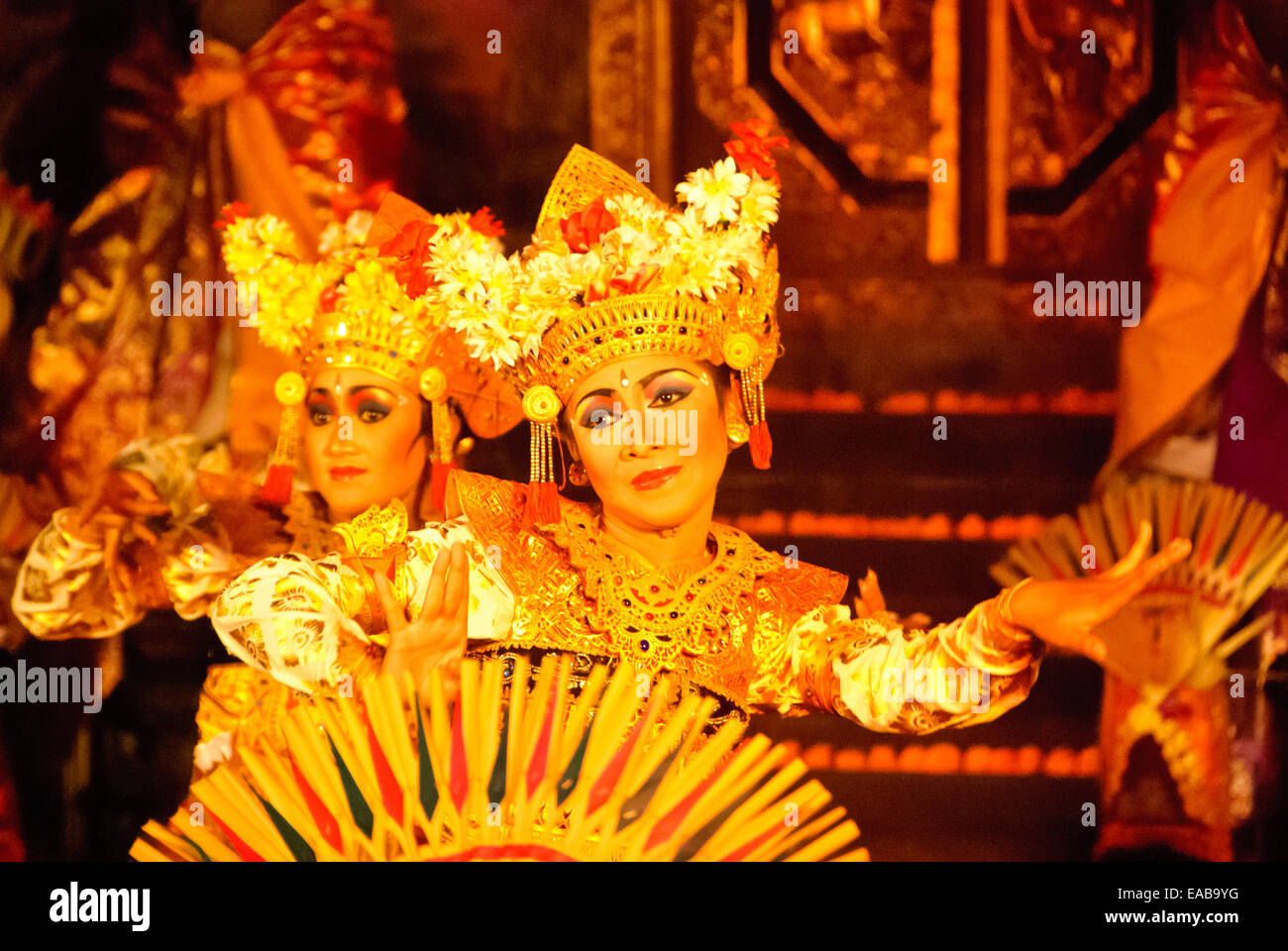 Bali traditional dancing in Ubud Stock Photo - Alamy