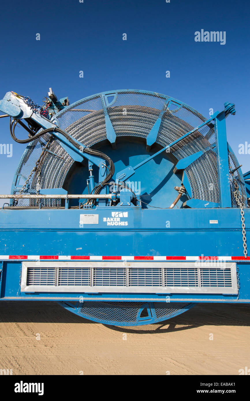 A fracking truck next to a site being fracked near Wasco in California's Central Valley, USA. Fracking for natural gas and oil, Stock Photo