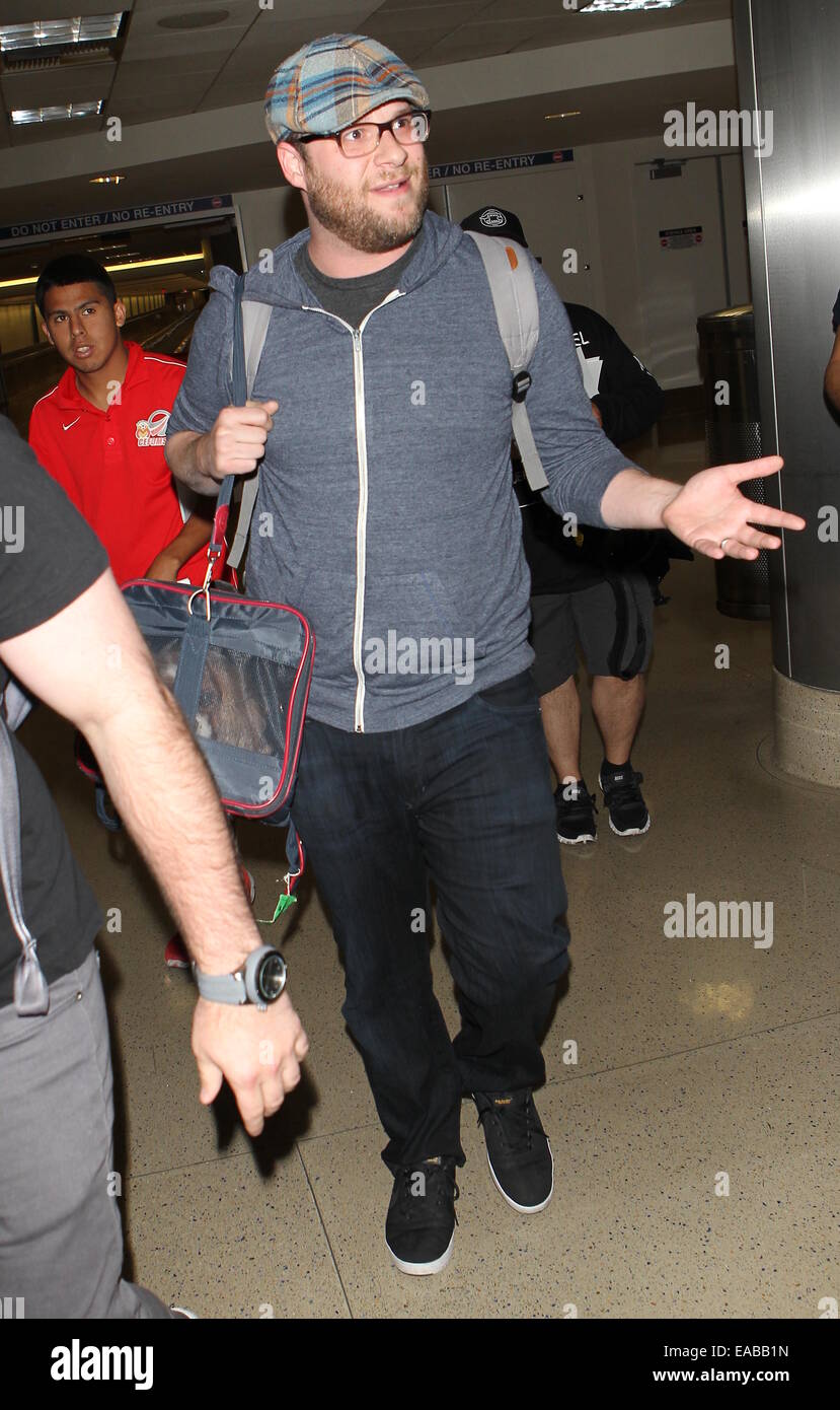 Seth Rogen arrives at Los Angeles International (LAX) airport  Featuring: Seth Rogen Where: Los Angeles, California, United States When: 08 May 2014 Stock Photo