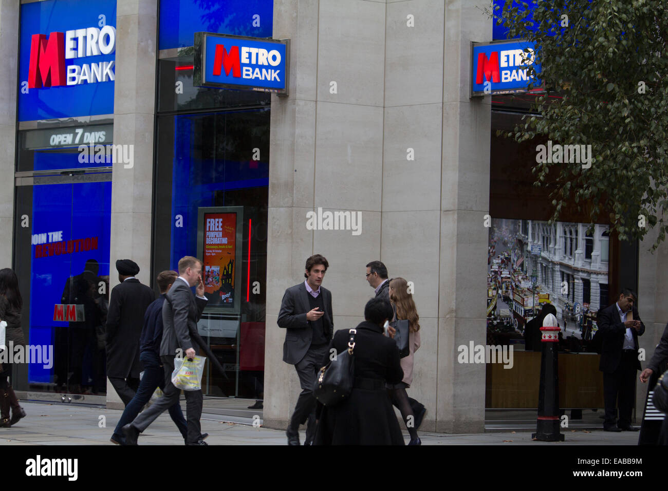 Metro Bank Metrobank London Stock Photo Alamy metro-bank-metrobank-london-stock-photo-alamy
