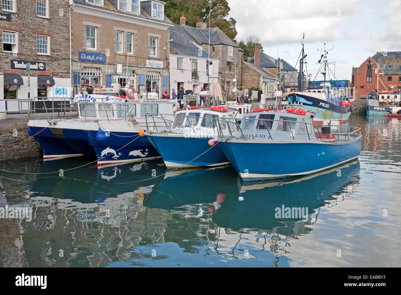 Padstow harbour reflection hi-res stock photography and images - Alamy