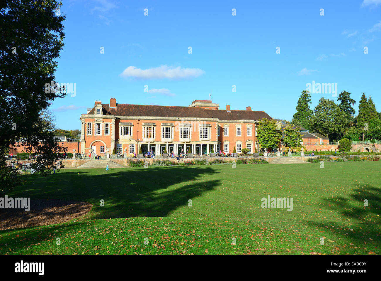 South Hill Park arts centre, Ringmead, Bracknell, Berkshire, England