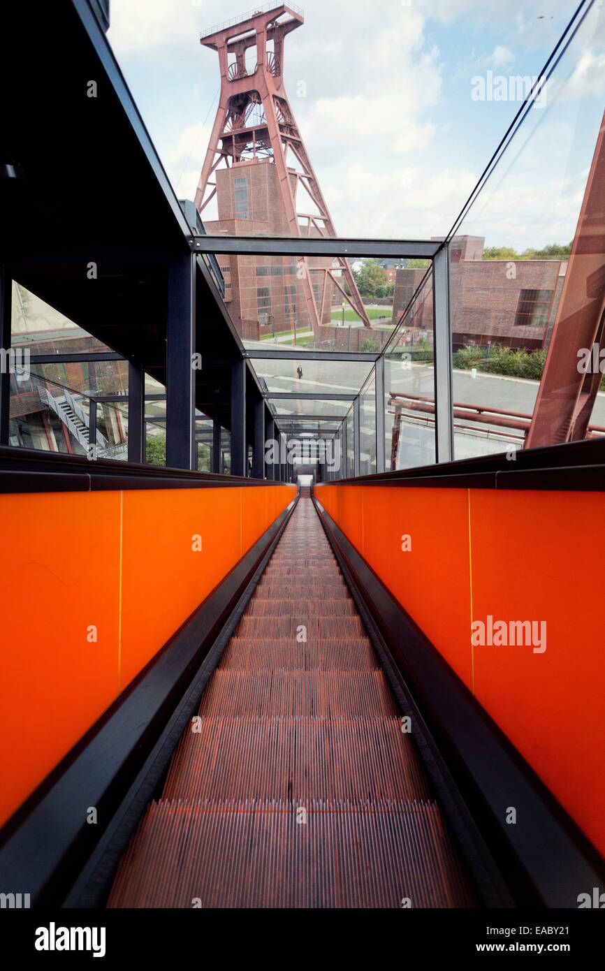 Germany North Rhine-Westphalia Essen Zollverein Coal Mine Industrial Complex Shaft tower escalator Stock Photo