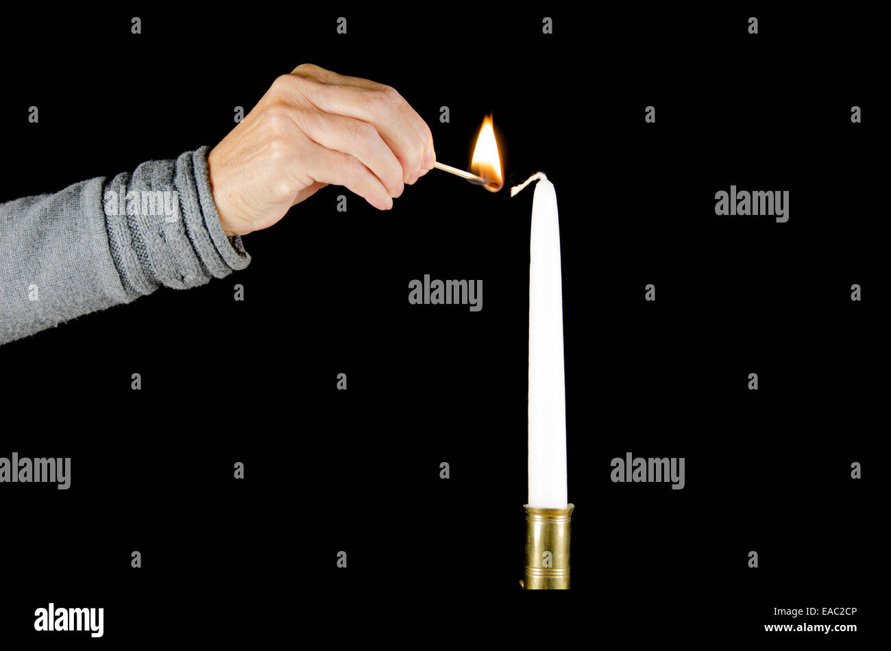 Lighting match hires stock photography and images Alamy