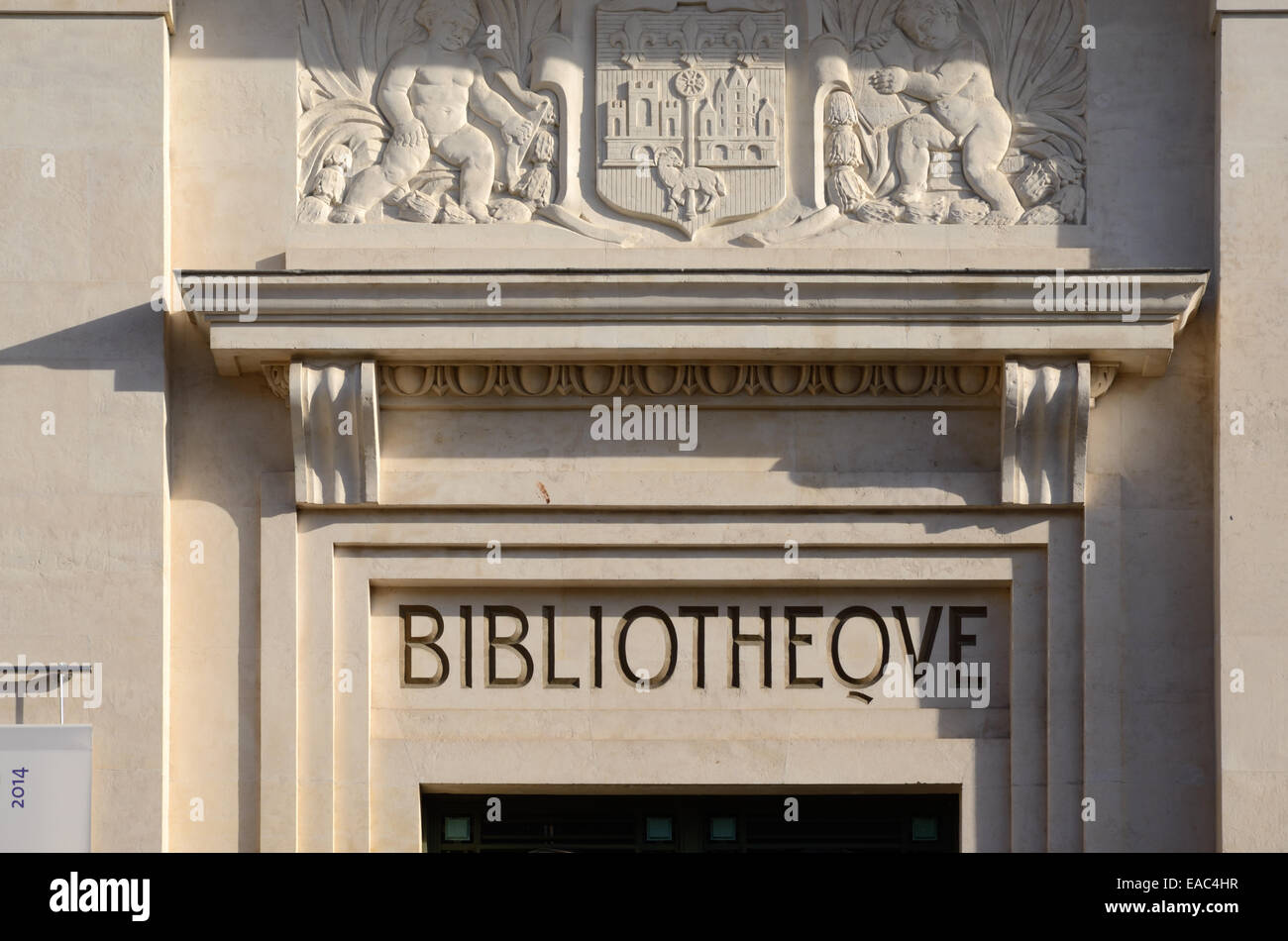 Entrance to 1930s Art Deco Public or Municipal Library Building or Bibliotèque Toulouse France Stock Photo