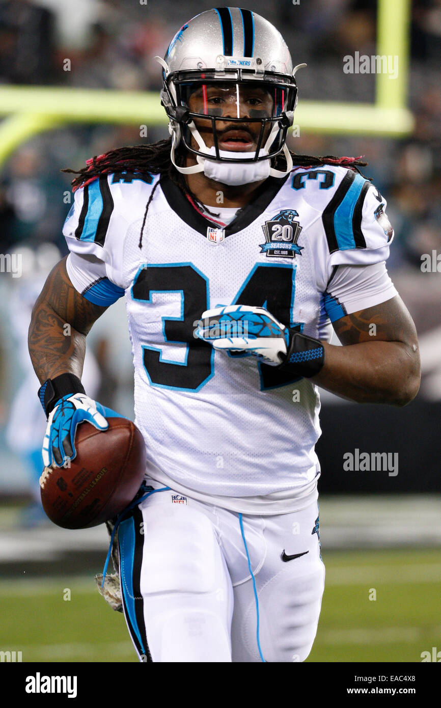 Carolina Panthers running back DeAngelo Williams (34) turns
