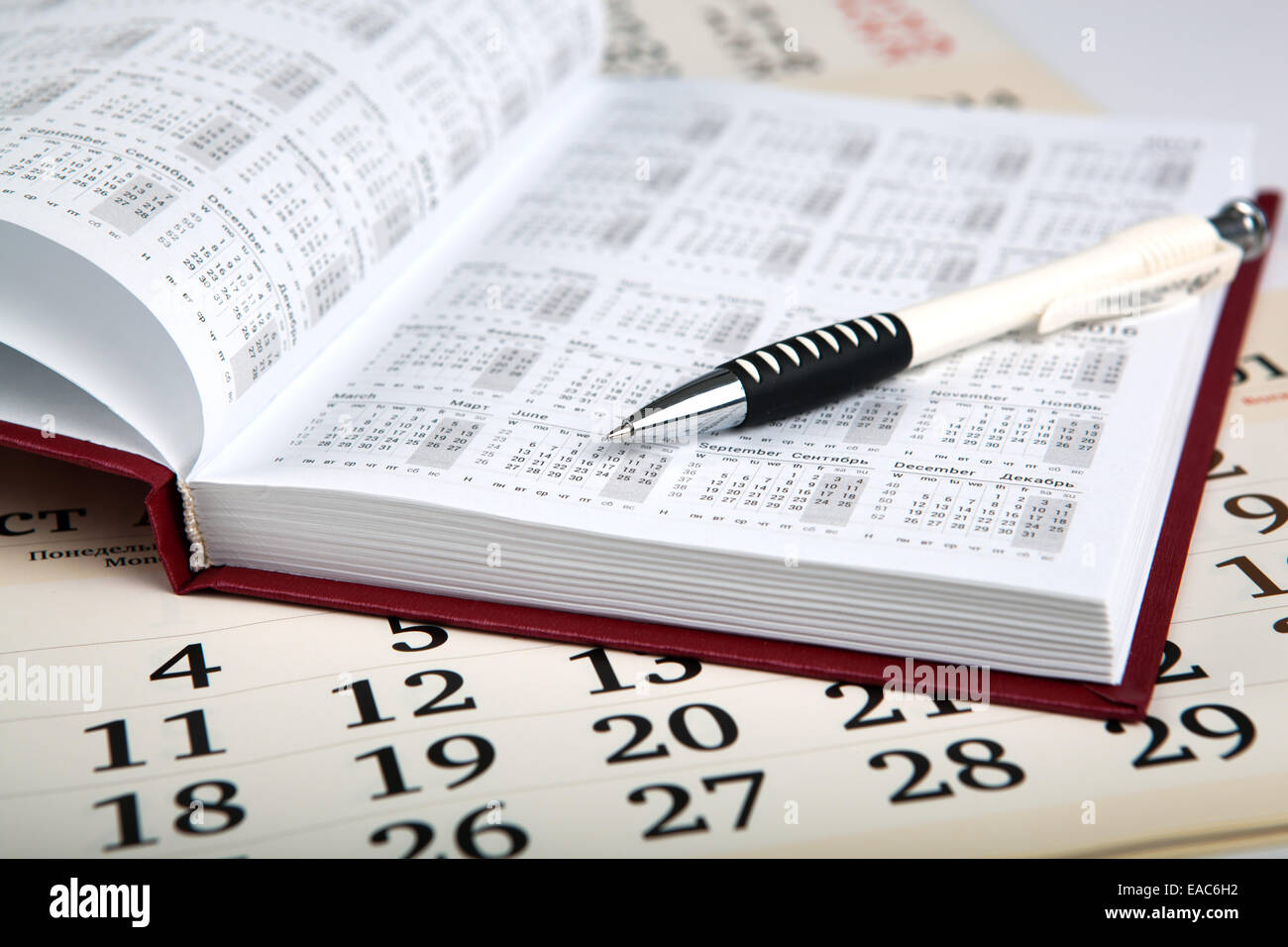 calendar days with numbers and pen close up Stock Photo Alamy
