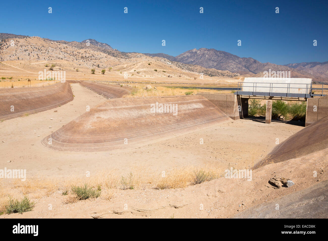 Lake Isabella near Bakersfield, East of California's Central valley is