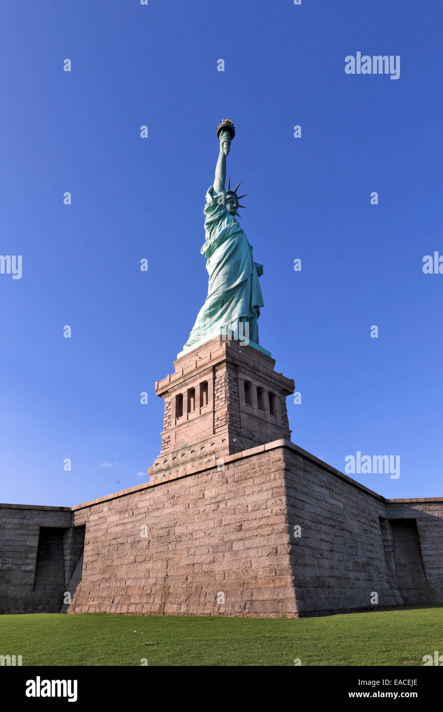 Statue of Liberty New York harbor Stock Photo Alamy