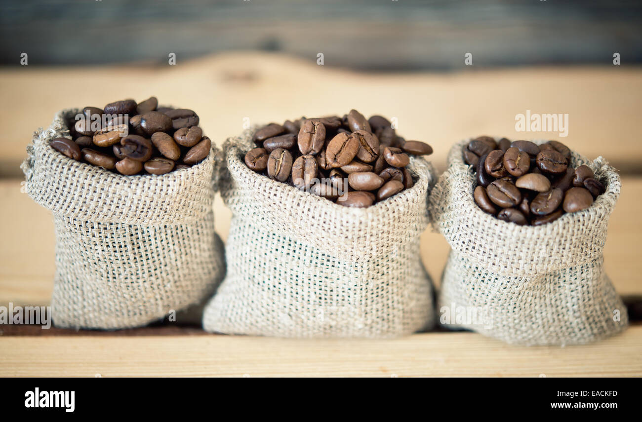 Beans in hessian sack hi-res stock photography and images - Alamy