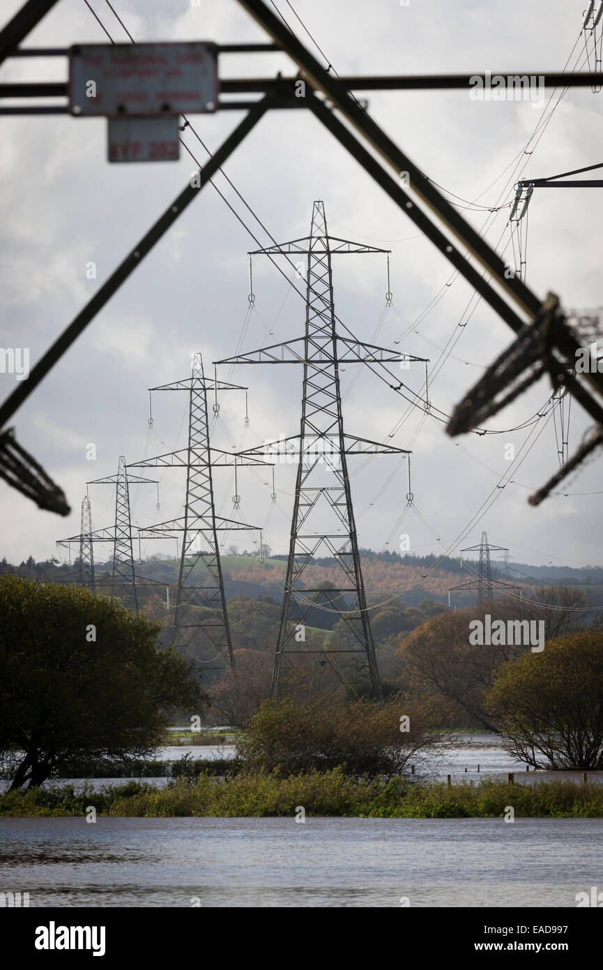 Electricity pylons flooding hires stock photography and images Alamy