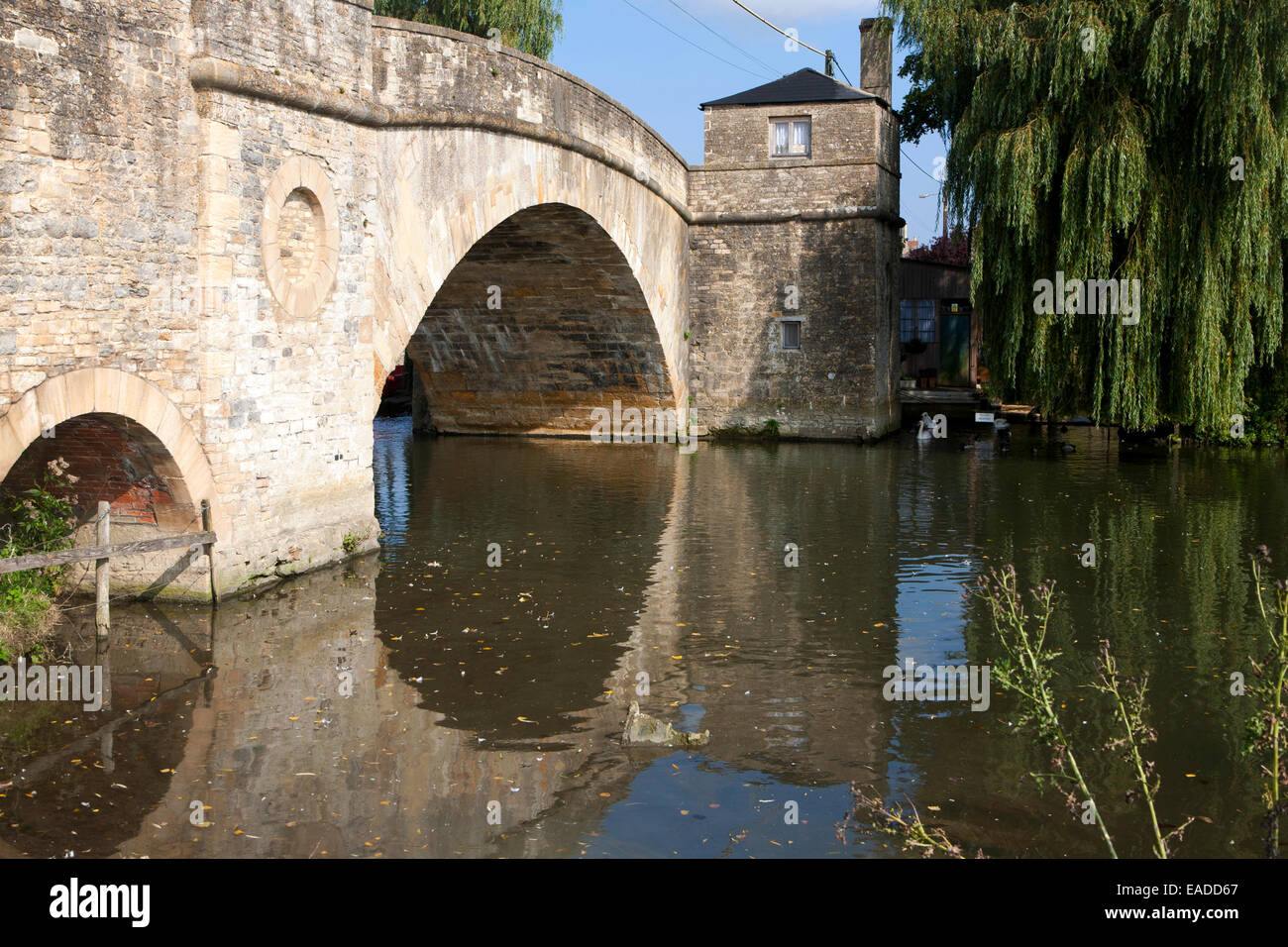Historic stone bridge crossing River Thames at Lechlade on Thames, Gloucestershire, England, UK Stock Photo