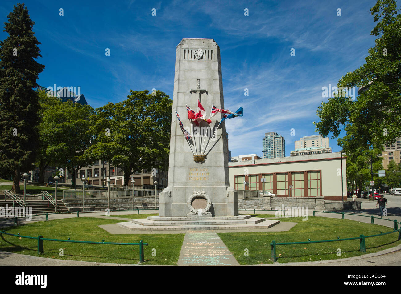 Vancouver Victory Square Park Cenotaph Stock Photo - Alamy