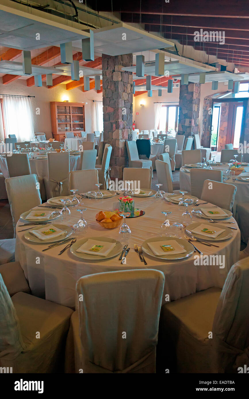 table set in a restaurant Stock Photo - Alamy