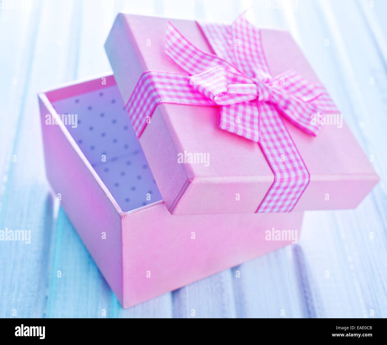 box for present Stock Photo - Alamy