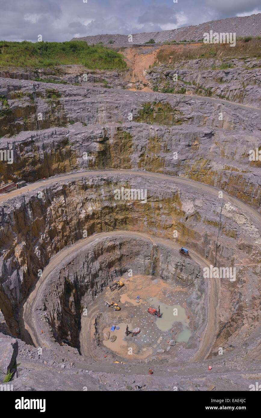 'Koidu 2' diamond mine, part of diamond company Koidu Ltd., Koidu Kimberlite Project, Koidu, Koidu-Sefadu, Tankoro Chiefdom Stock Photo