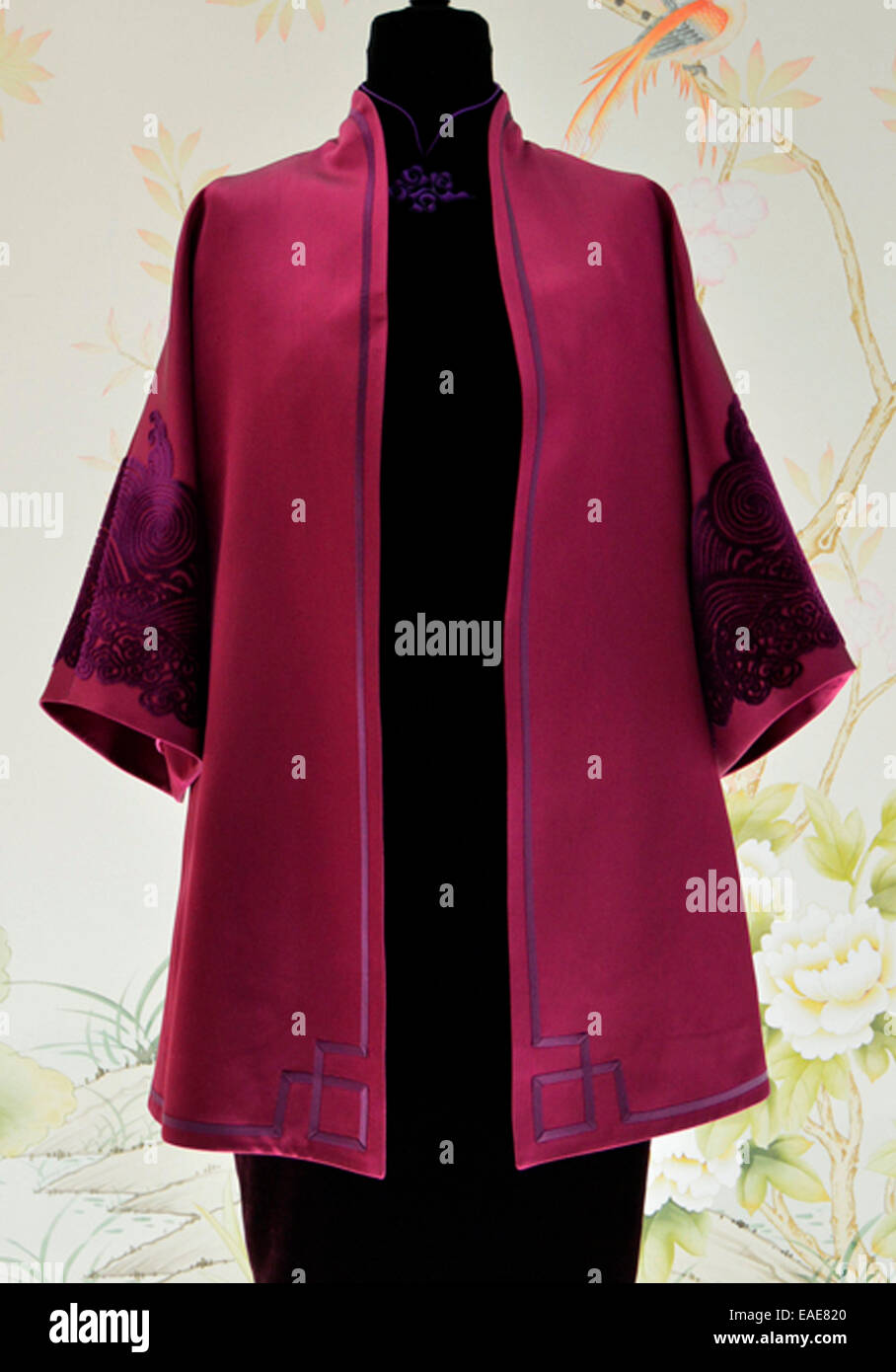 NE£®TIGER traditional Chinese clothing which prepared for APEC leader's ...