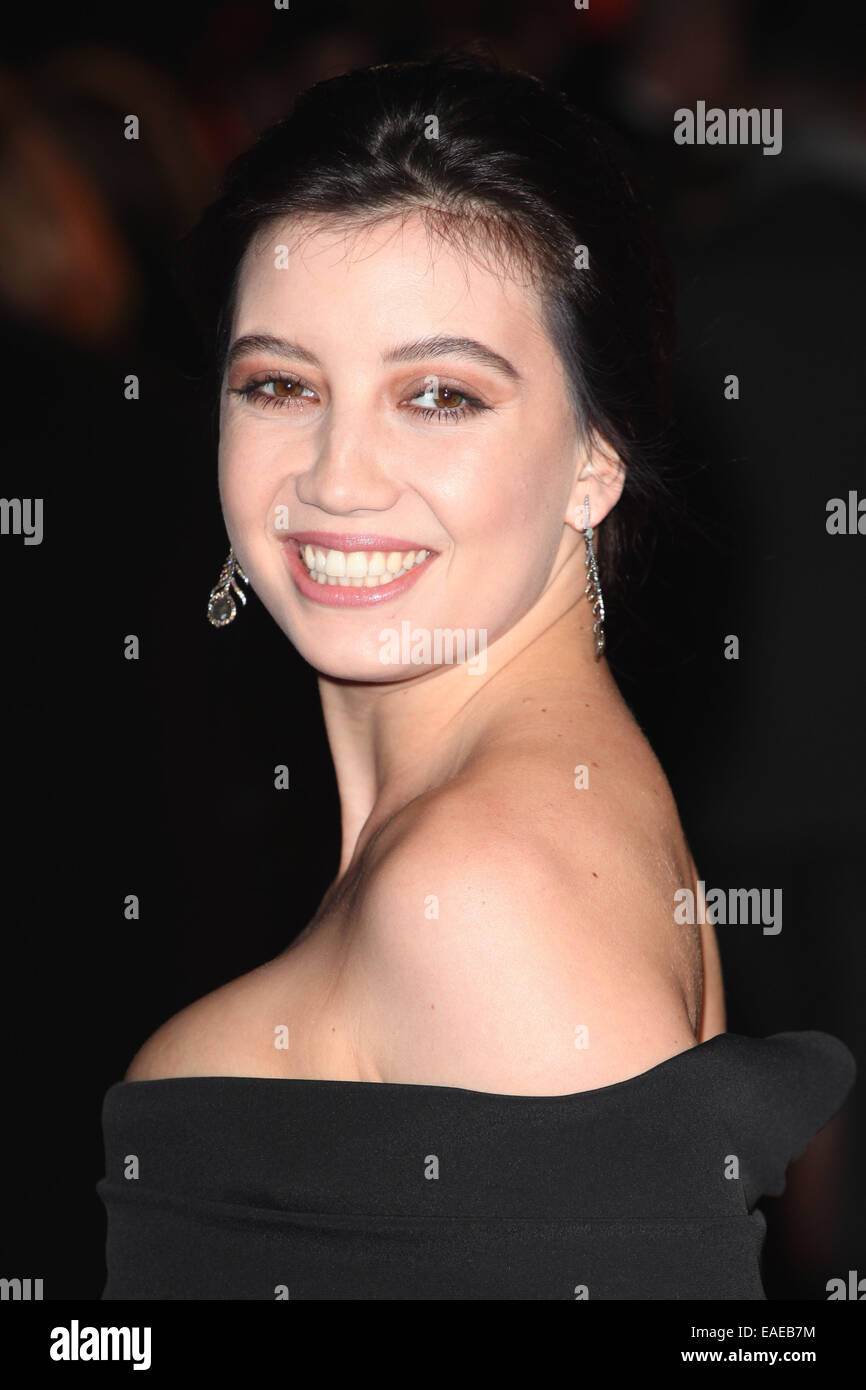 Daisy Lowe arriving for the world premiere of "The Hunger Games