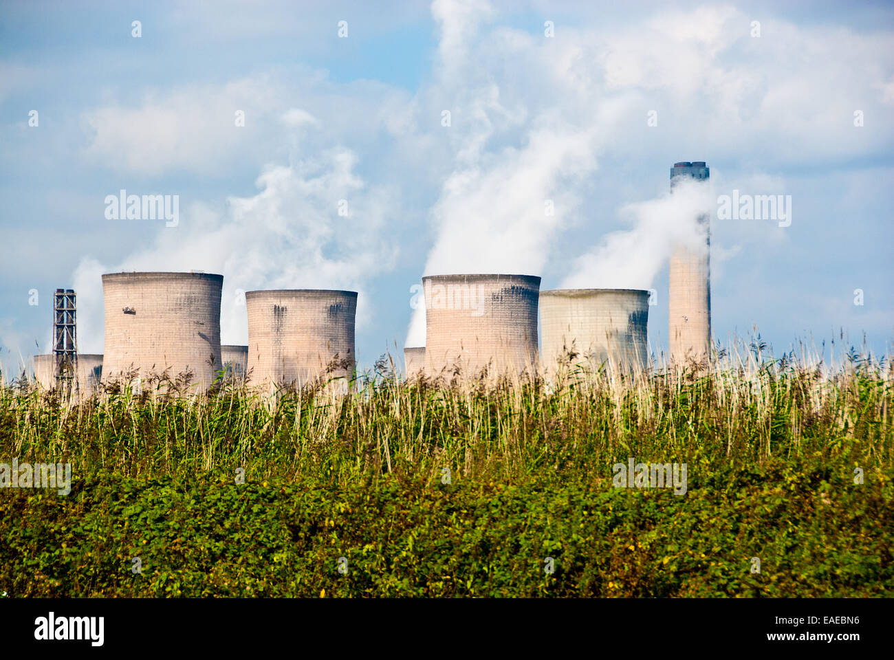 Fiddlers Ferry Power Station, near Warrington, England Stock Photo Alamy