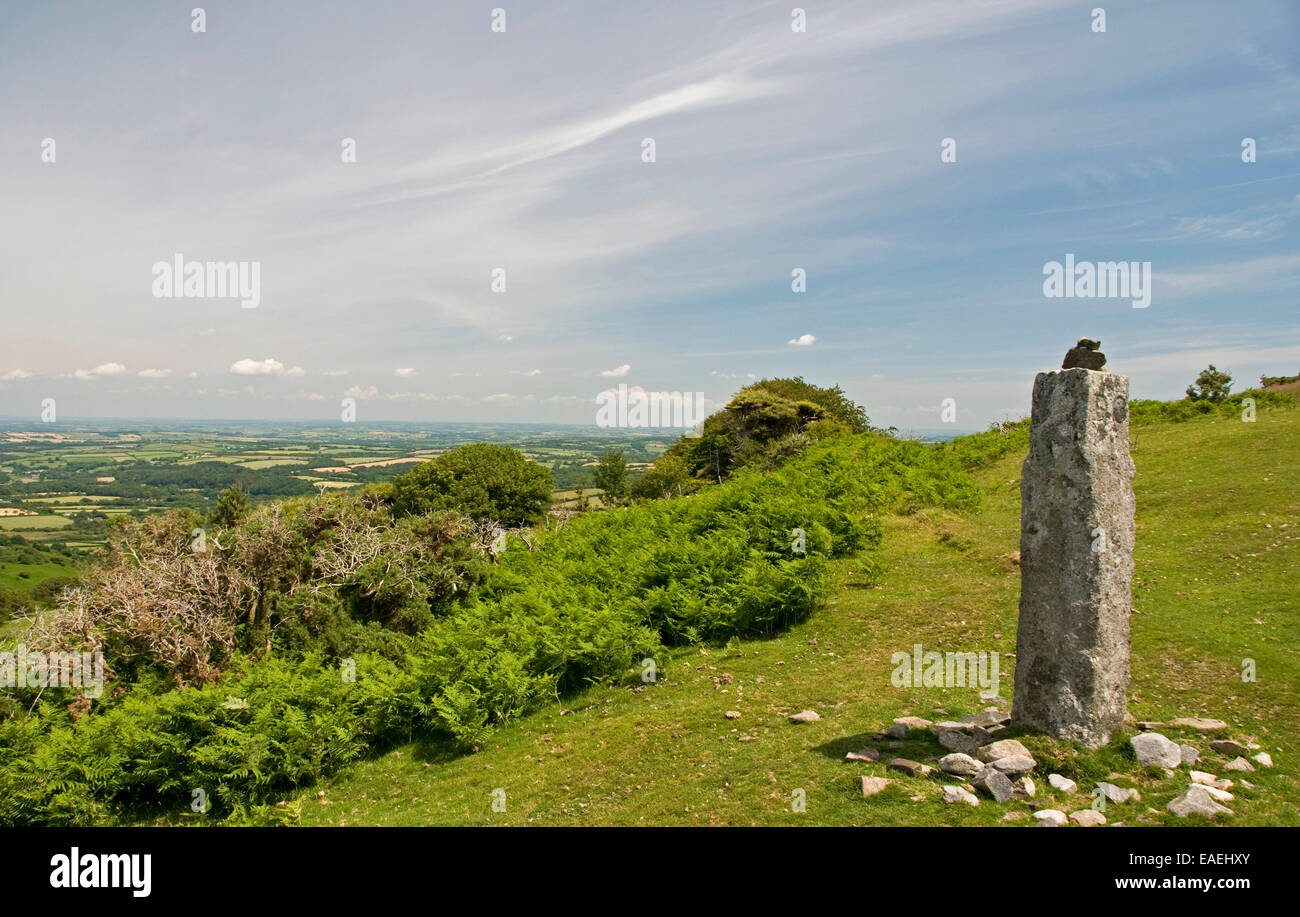 Standing stone on the northern slopes of Cosdon Hill, looking east Stock Photo