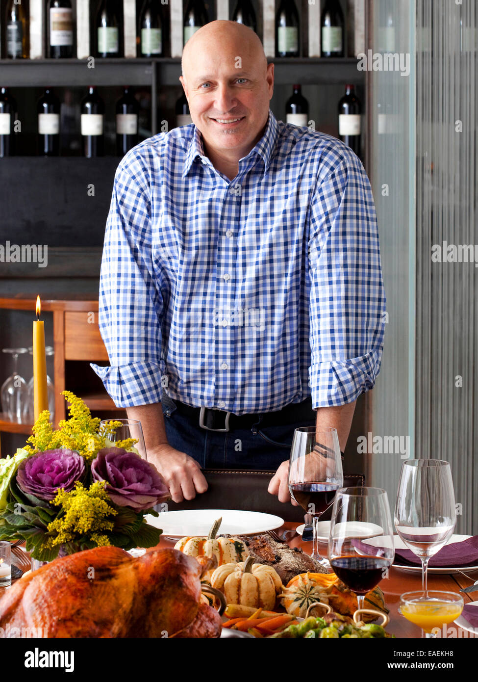 New York, NY Chef Tom Colicchio prepares a Thanksgiving meal at his  restaurant Kraft Stock Photo - Alamy