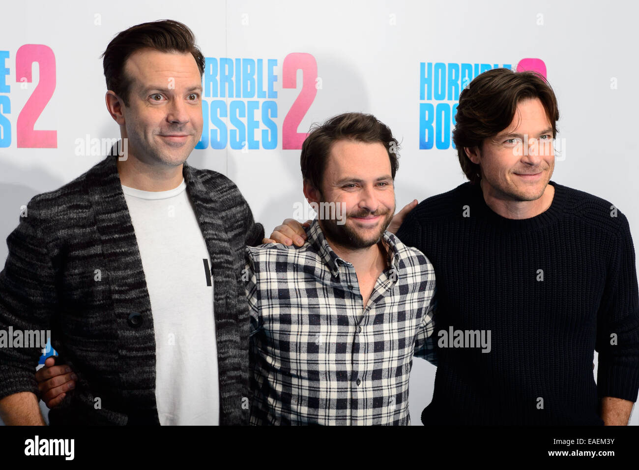 File:Jason Sudeikis, Charlie Day, Jason Bateman.jpg - Wikipedia