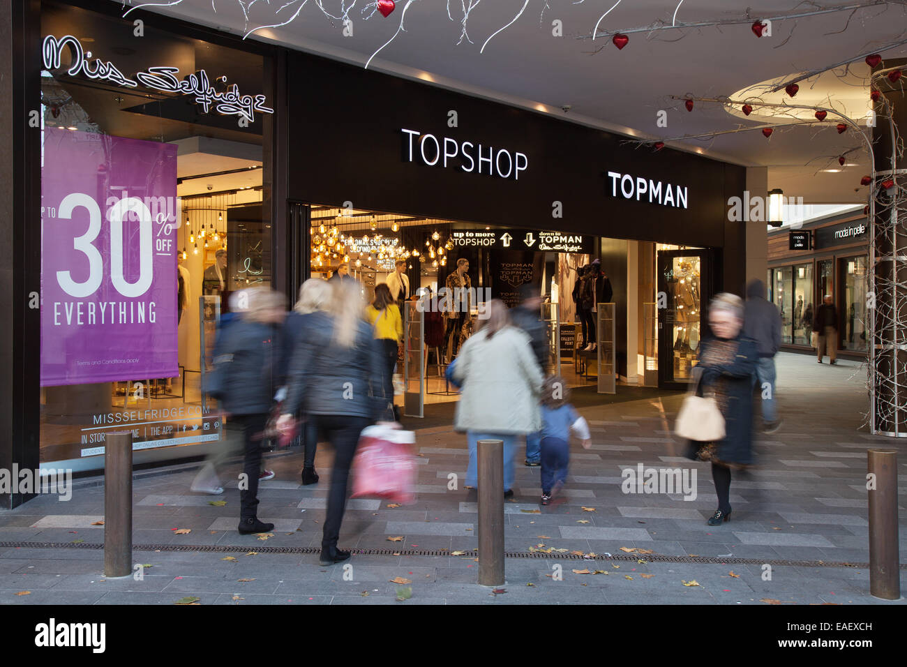 Up to 30% Thirty percent discounts on everything at TopShop & TopMan department store in Liverpool, Merseyside, UK. Liverpools business district. Stock Photo