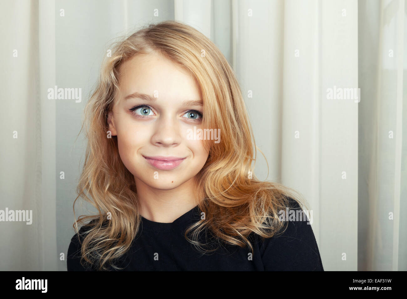  Girl blonde smiling hi-res stock photography and images - Alamy