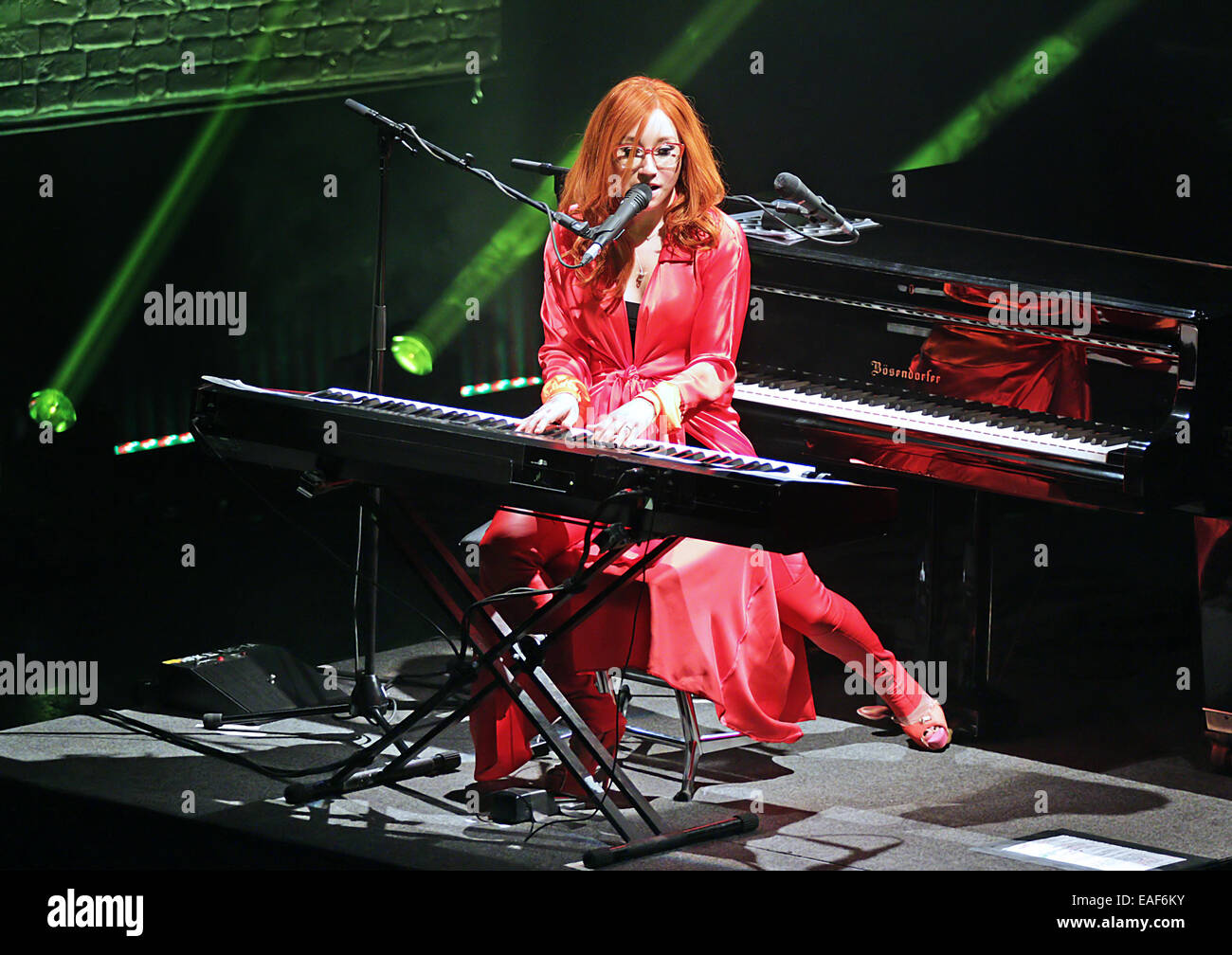 Tori Amos Performing Live On Stage At The Manchester O2 Apollo tori-amos-performing-live-on-stage-at-the-manchester-o2-apollo