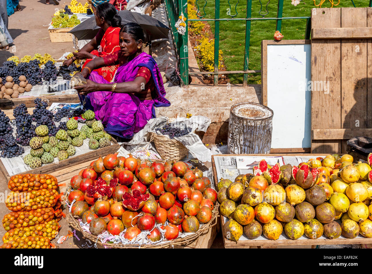 Fruit and Vegetable Market, Bangalore, Karnataka, India Stock Photo Alamy